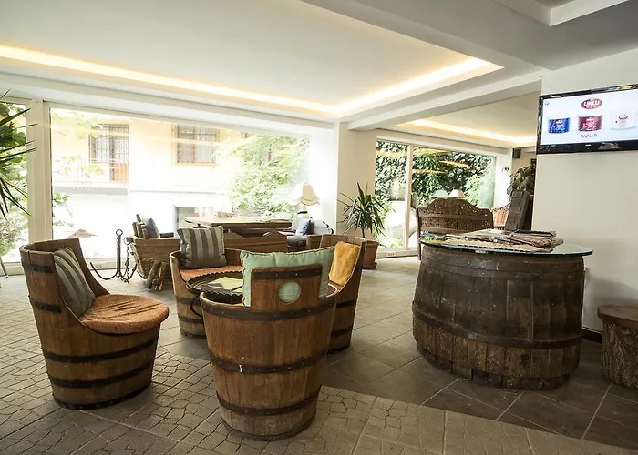 瑟姆桑酒店 酒店